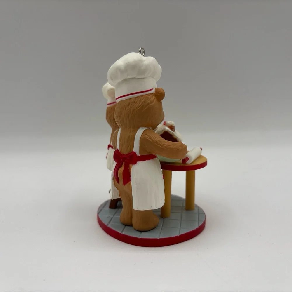 Hallmark Keepsake Ornament 2013 Busy Bakers Christmas Tree Ornament Artist Craft